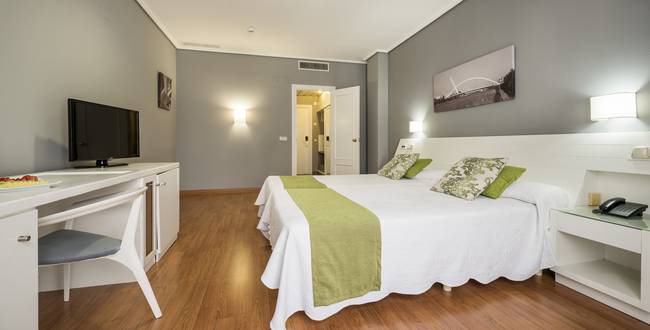 Quarto duplo hotel ilunion alcora sevilla sevilha Quarto duplo hotel ilunion alcora sevilla sevilha